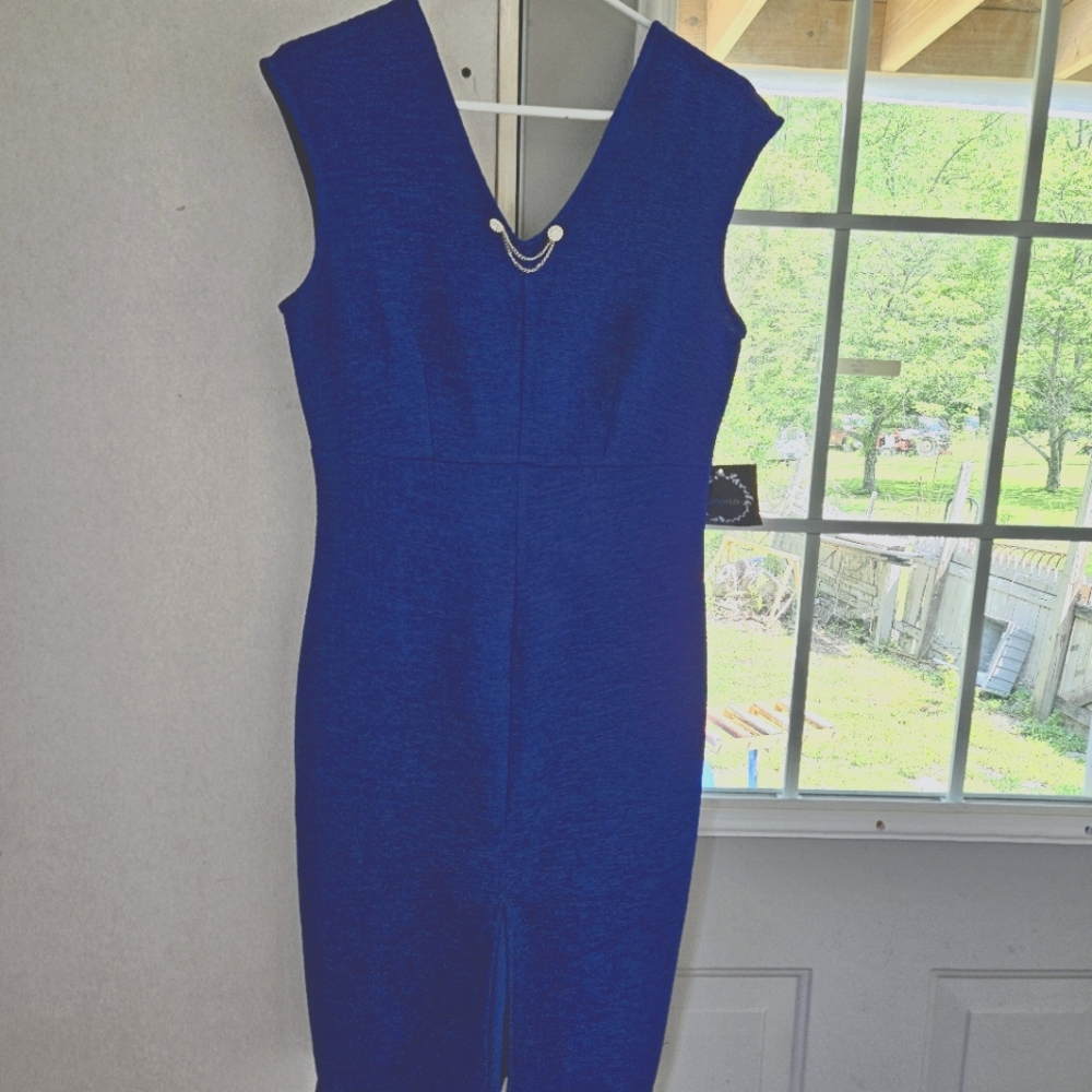Elegant Blue Sleeveless Dress